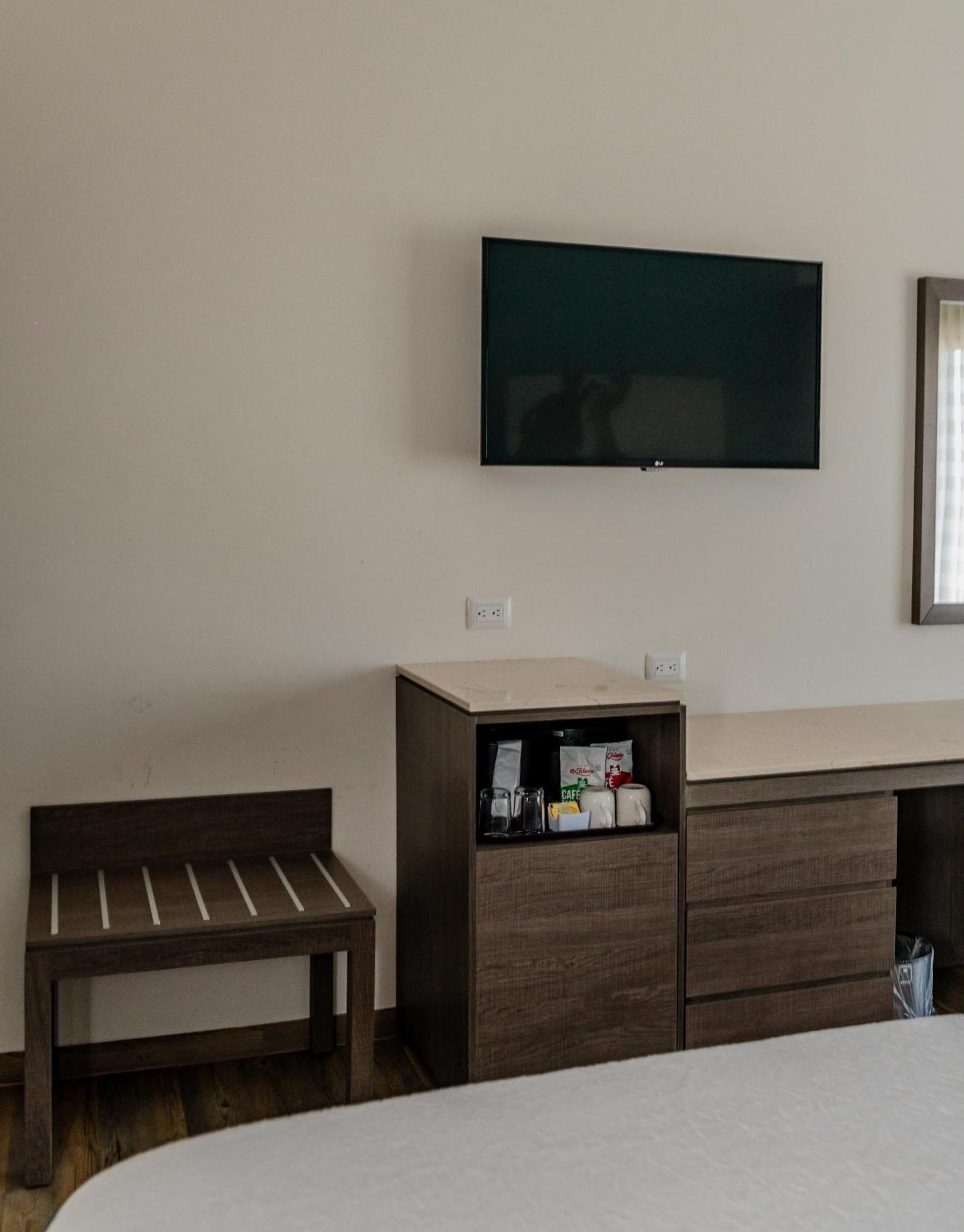 Hampton Inn By Hilton Celaya Celaya  Room photo