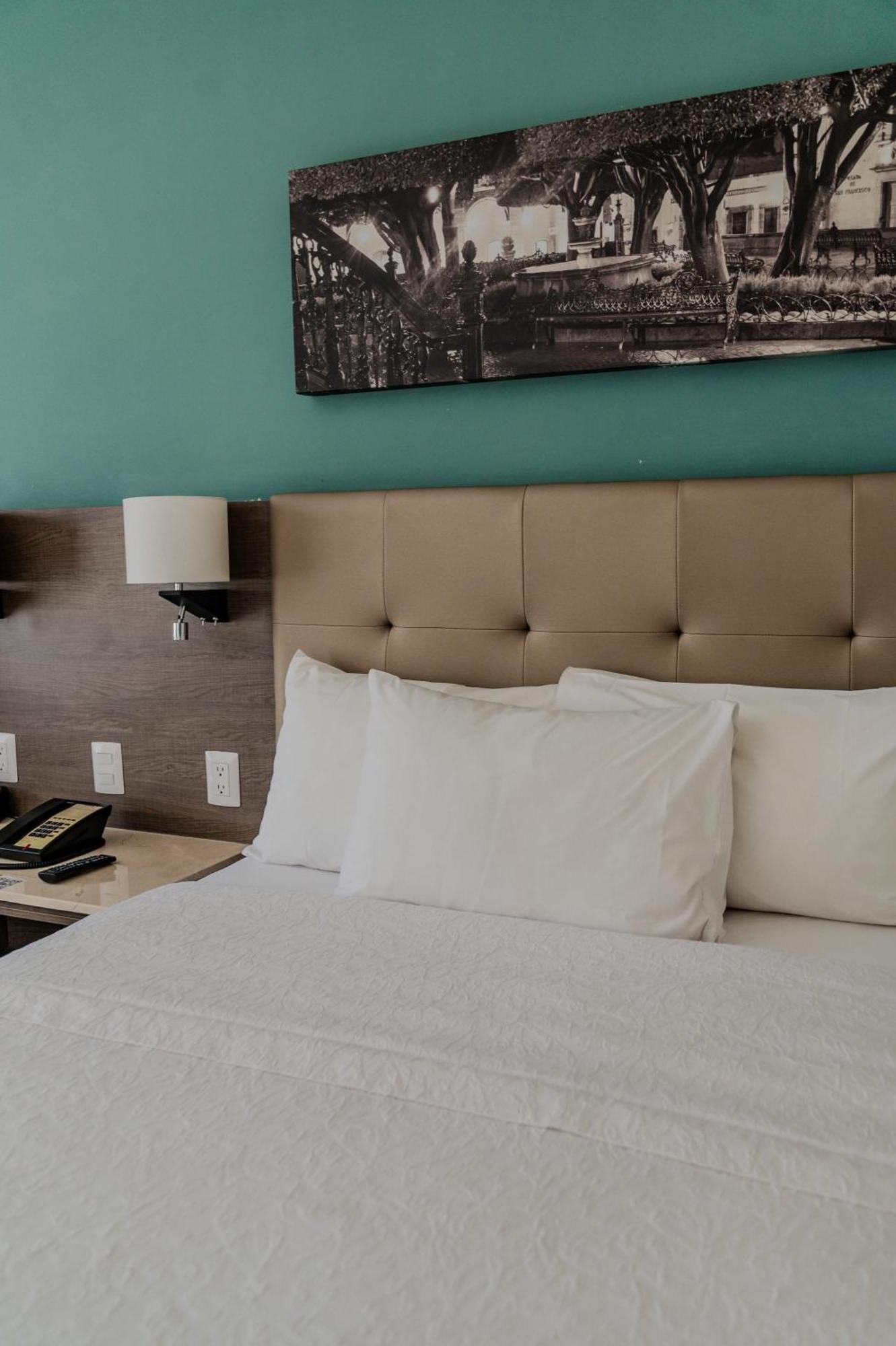 Hampton Inn By Hilton Celaya Celaya  Exterior photo
